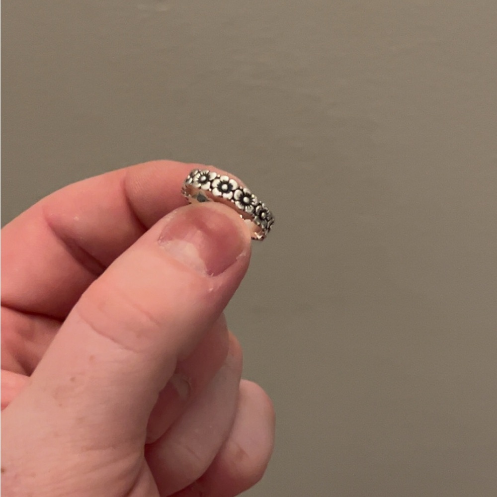 Sterling silver Bali ring
